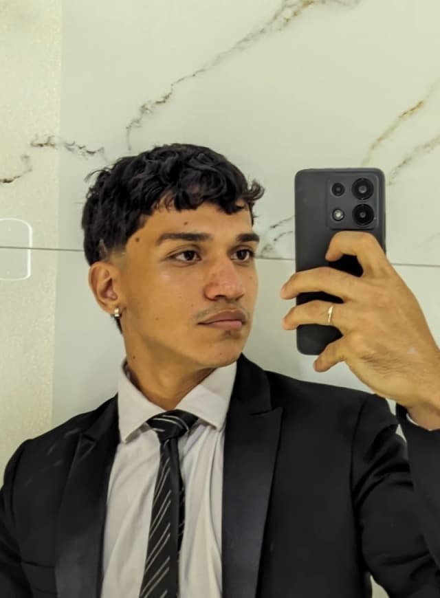 Foto de perfil em ambiente externo